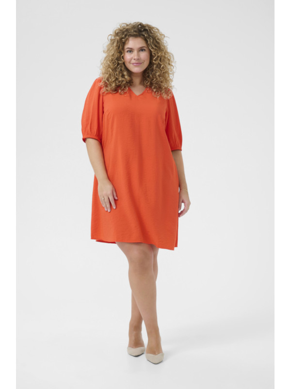 Klänning Elna grenadine pose Fin orange festklänning i stor storlek